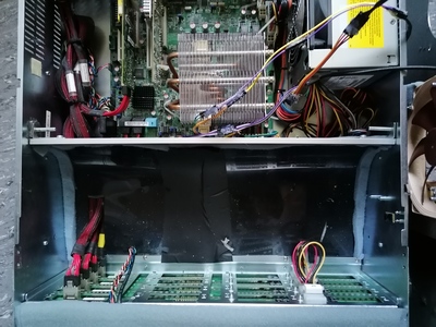 This is how the case looked inside now. (I'll write about the power supply in the next entry.)