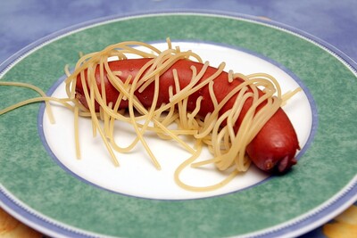 Food-nudelwurst2_5_20091216_1688408522.jpg (image/jpeg, 295355 B)