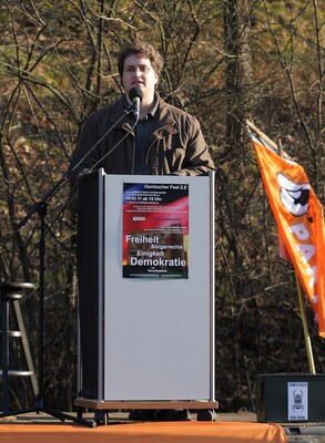 Hambacher Fest 2.0 - 2011-IMG_0021B.JPG (image/jpeg, 631985 B)