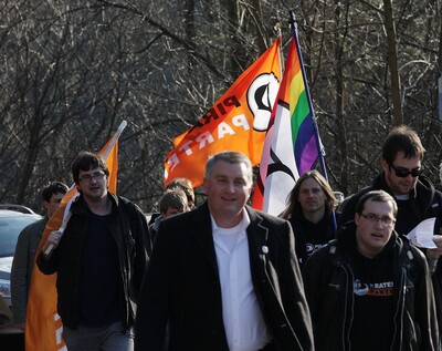 Hambacher Fest 2.0 - 2011-IMG_9552b.JPG (image/jpeg, 638115 B)