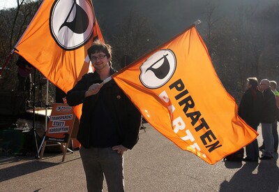 Hambacher Fest 2.0 - 2011-IMG_9681b.JPG (image/jpeg, 584592 B)