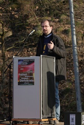 Hambacher Fest 2.0 - 2011-IMG_9872b.JPG (image/jpeg, 548236 B)